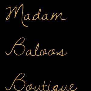 Max Rave | Tops | White Button Down Blouse Wgold Buttons Sz Large ...